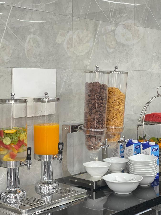 Aspaces Serviced Apartments - Vinhomes West Point Ханой Экстерьер фото